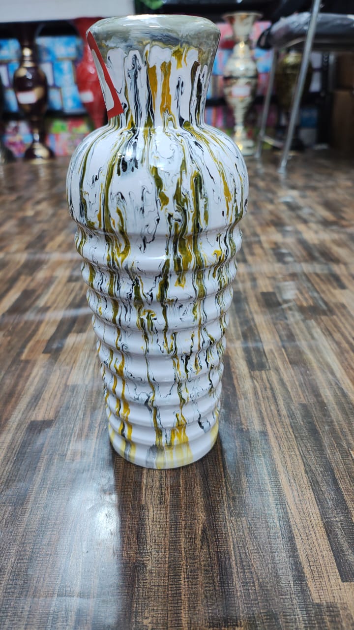 Hodor Designs 12-Inch Green and Yellow Abstract Drip Painted Vase